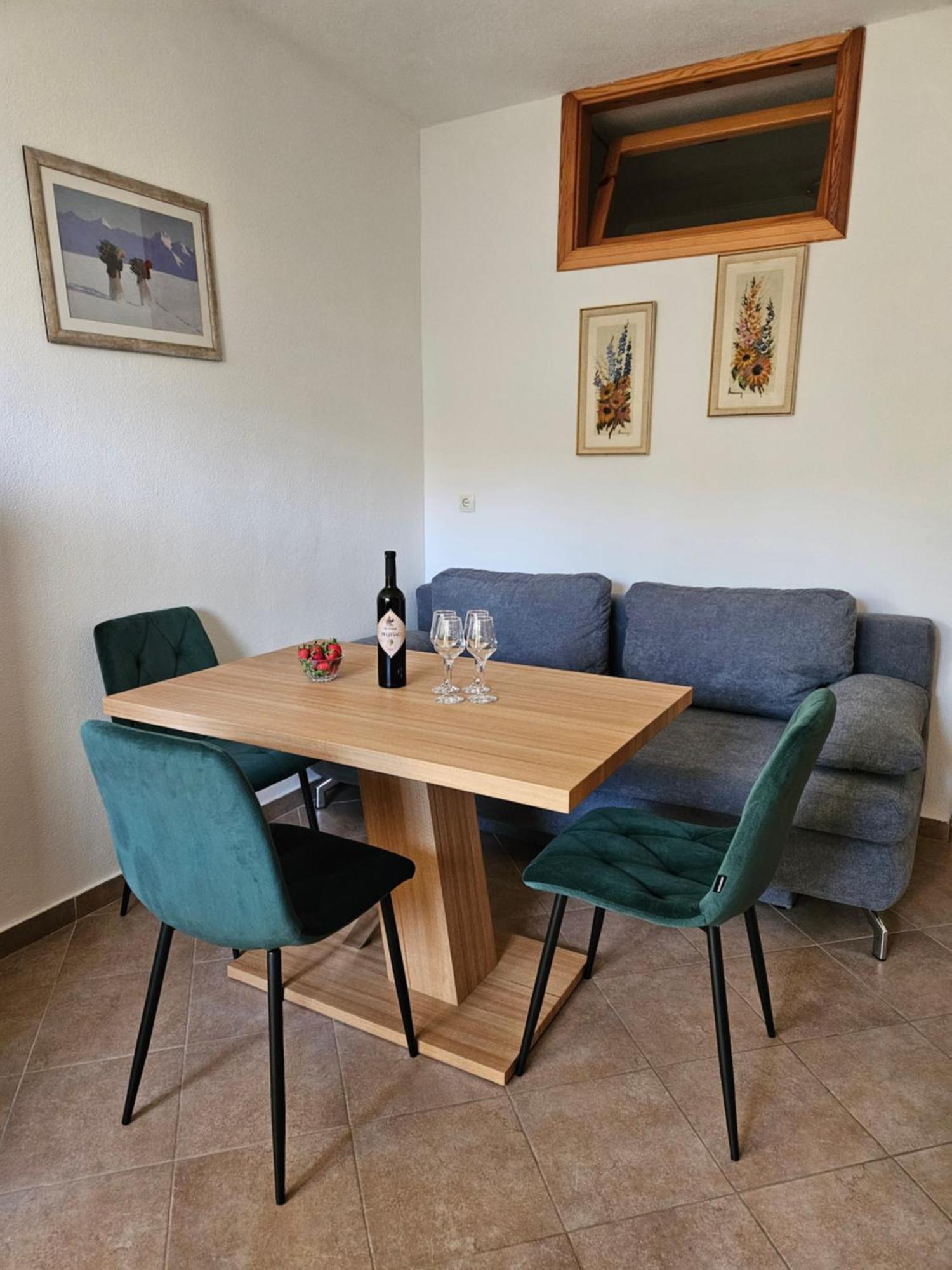 Apartmani Natasa Lokva Rogoznica Exterior photo