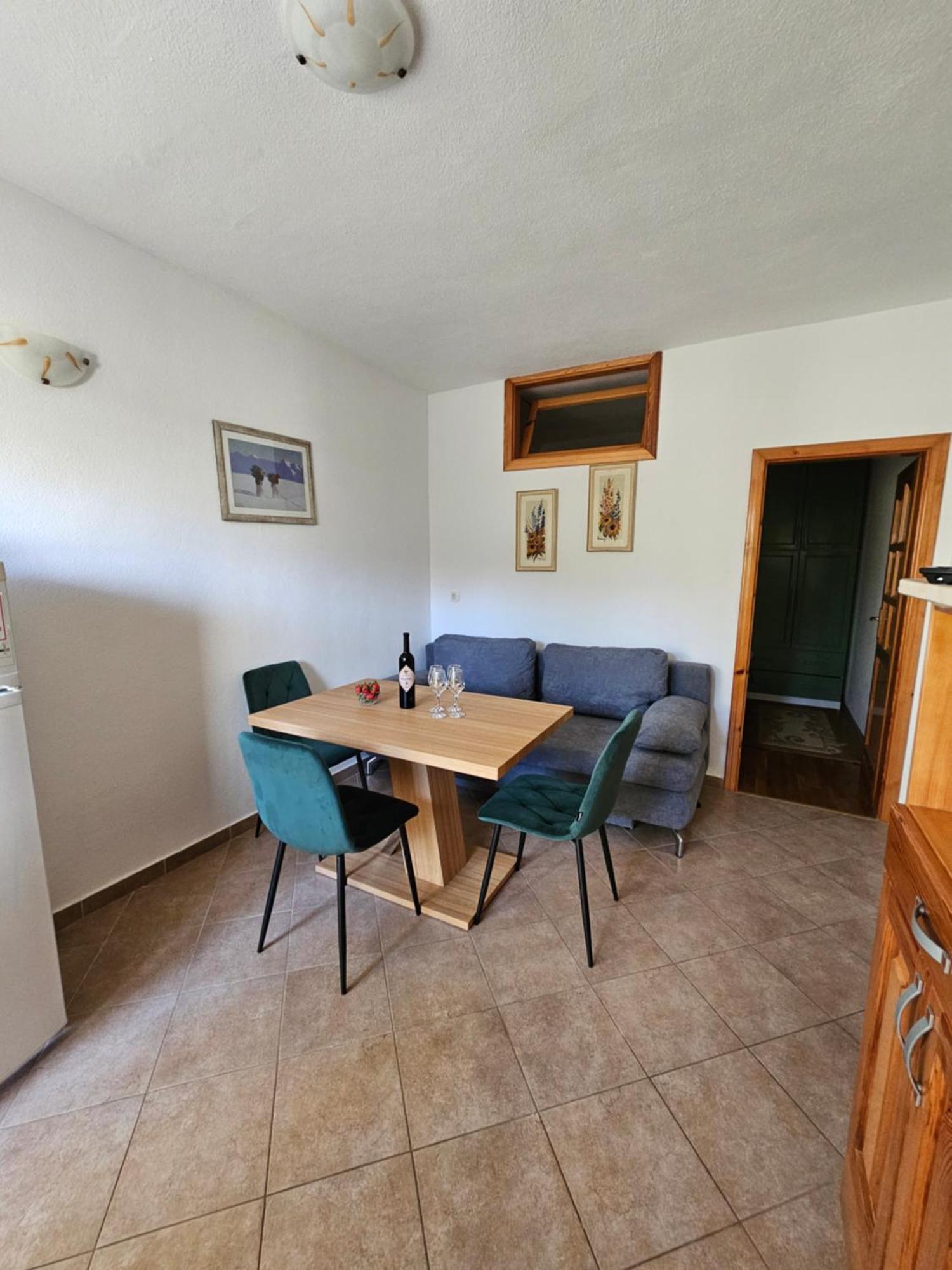 Apartmani Natasa Lokva Rogoznica Exterior photo