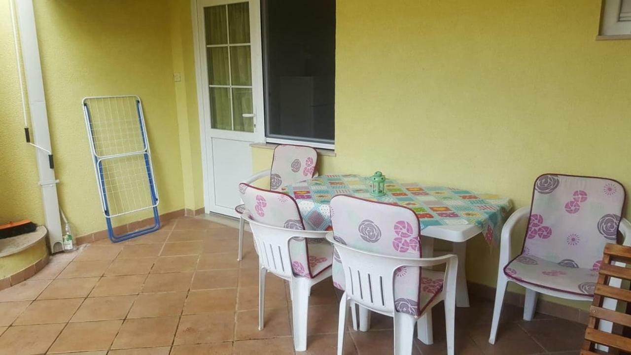 Apartmani Natasa Lokva Rogoznica Exterior photo